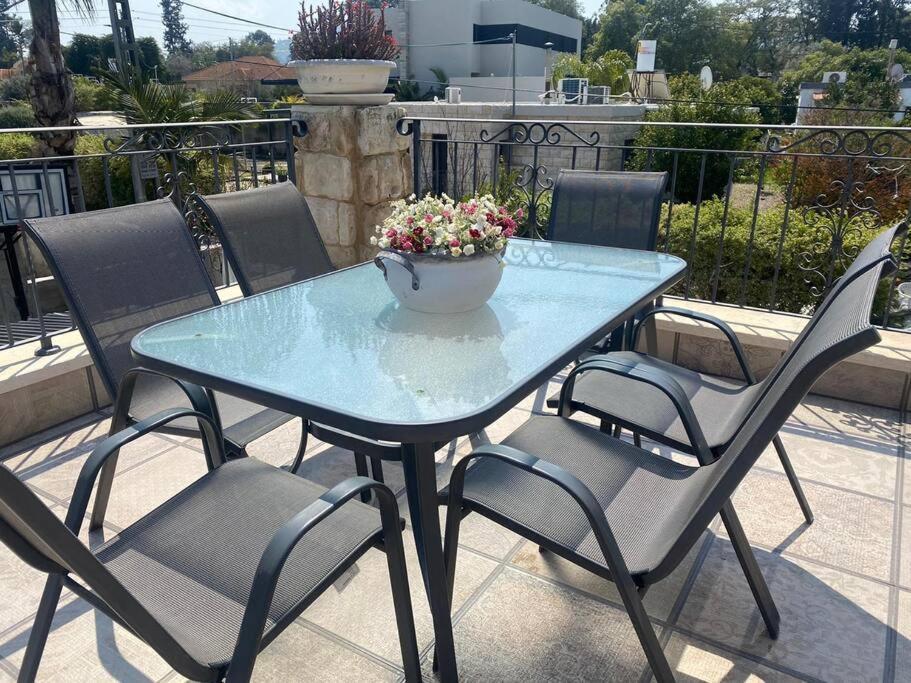 Hadar Rest & Relax Apartamento Kefar Hittim Exterior foto