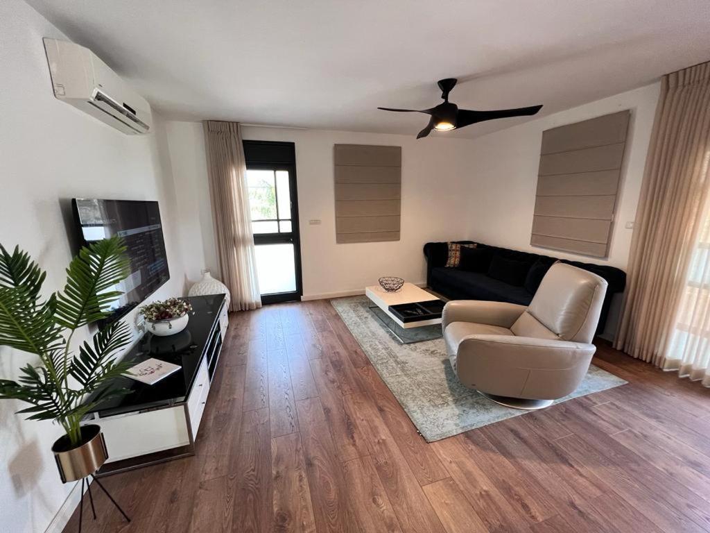 Hadar Rest & Relax Apartamento Kefar Hittim Exterior foto